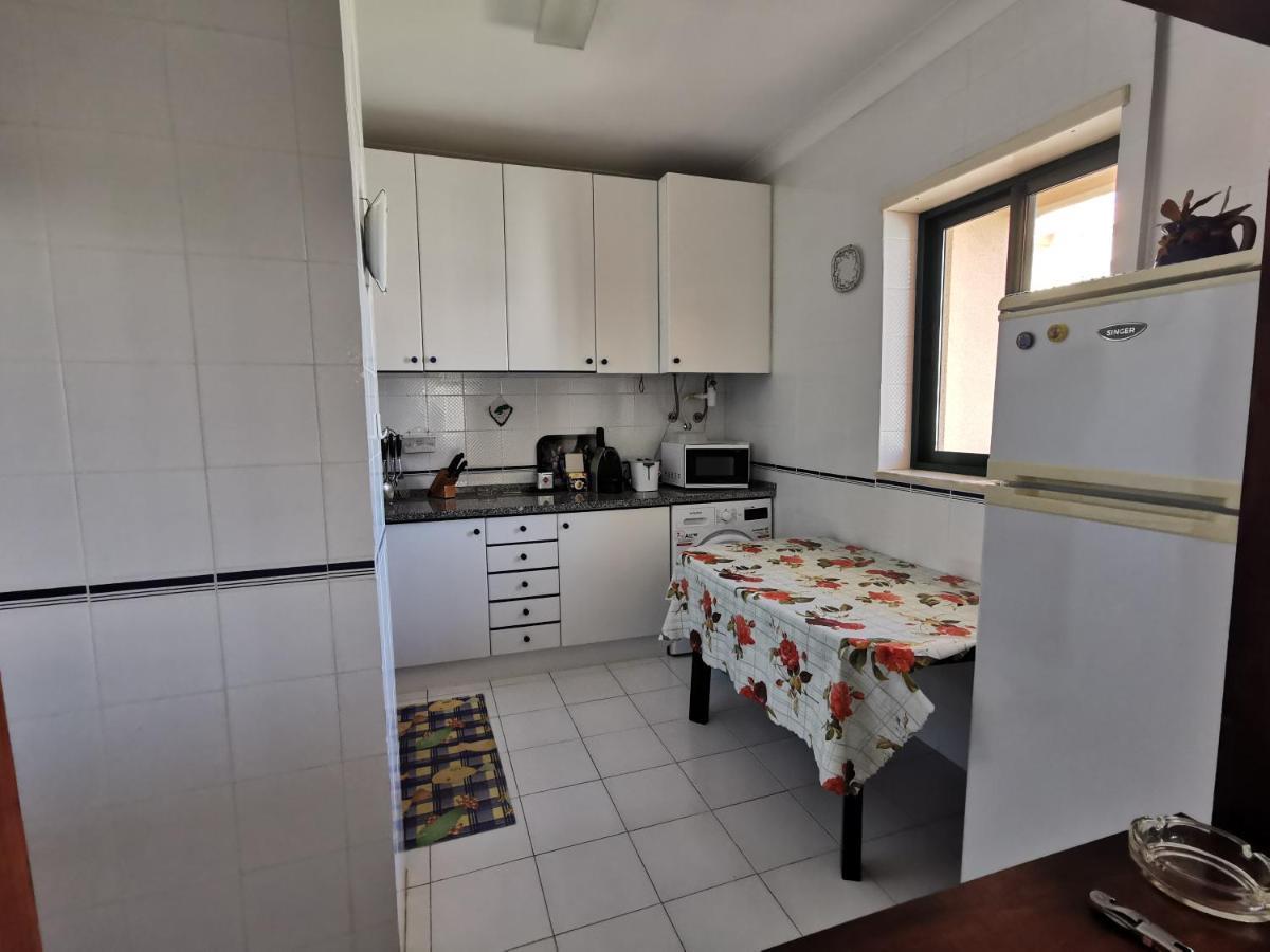 Logement Terrain De Tennis/Piscine 800M De La Mer Portimão Eksteriør billede